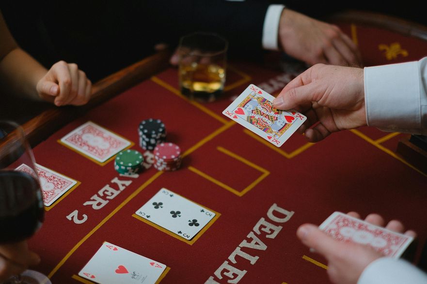Let's Jackpot: Twijfelachtige Vergunningen Onder de Loep - Is Jouw Online Casino Betrouwbaar?